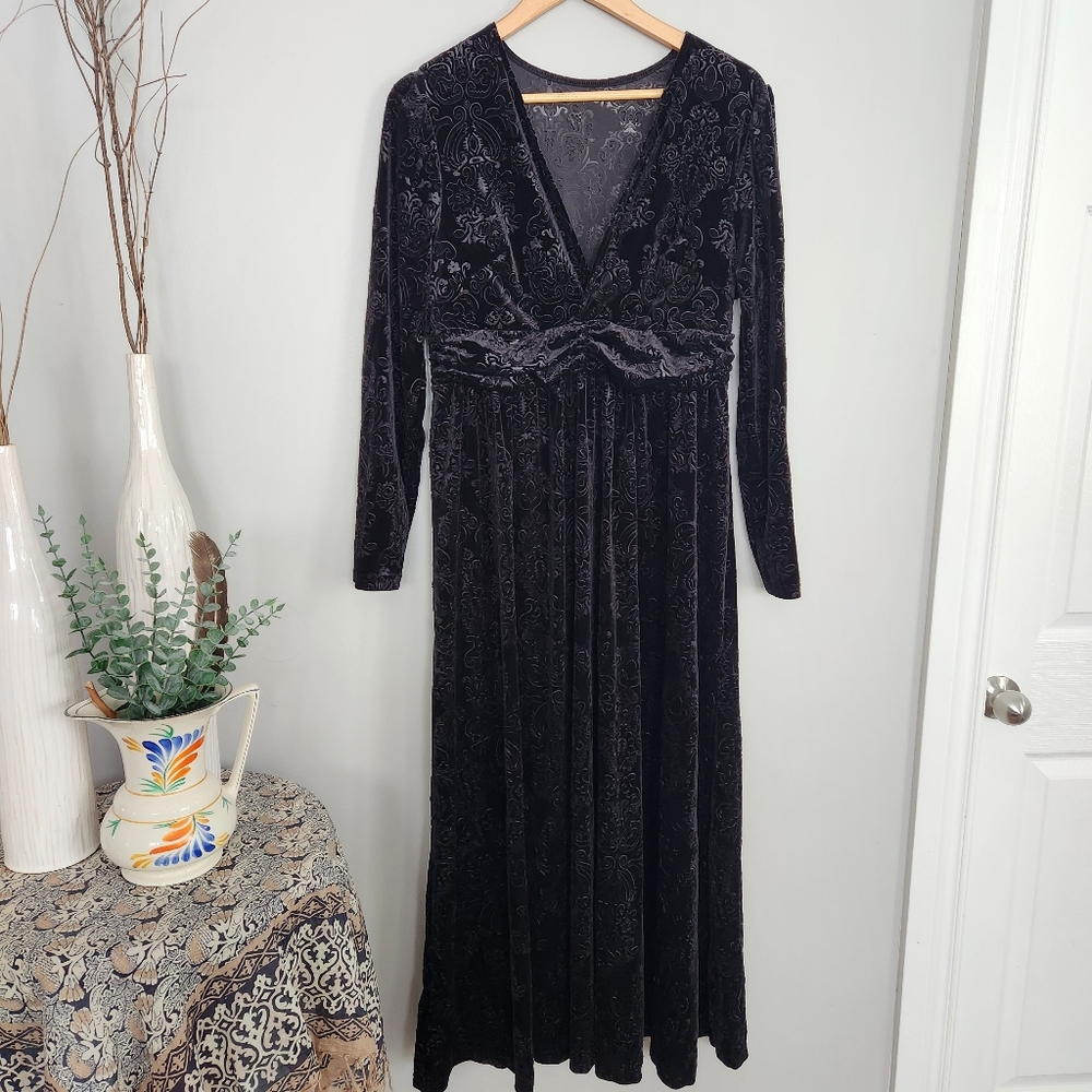 Long Sleeve Black Velvet Dress 0XL
